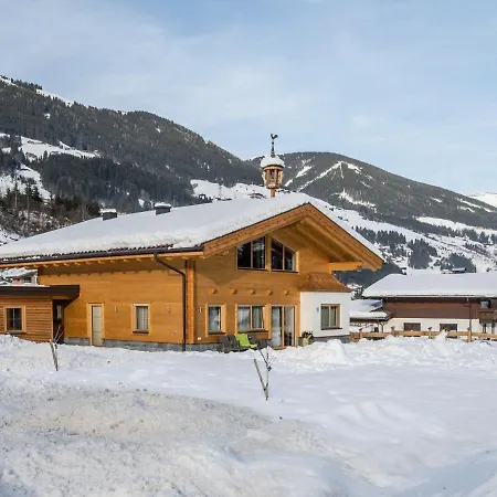 Boutique In Wald In Pinzgau With Garden Wald im Pinzgau