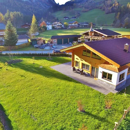 Boutique In Wald In Pinzgau With Garden Prázdninový dům