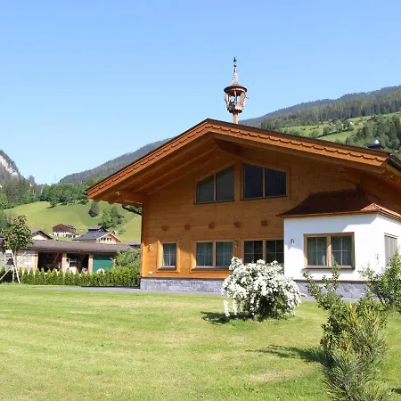 Boutique In Wald In Pinzgau With Garden Prázdninový dům